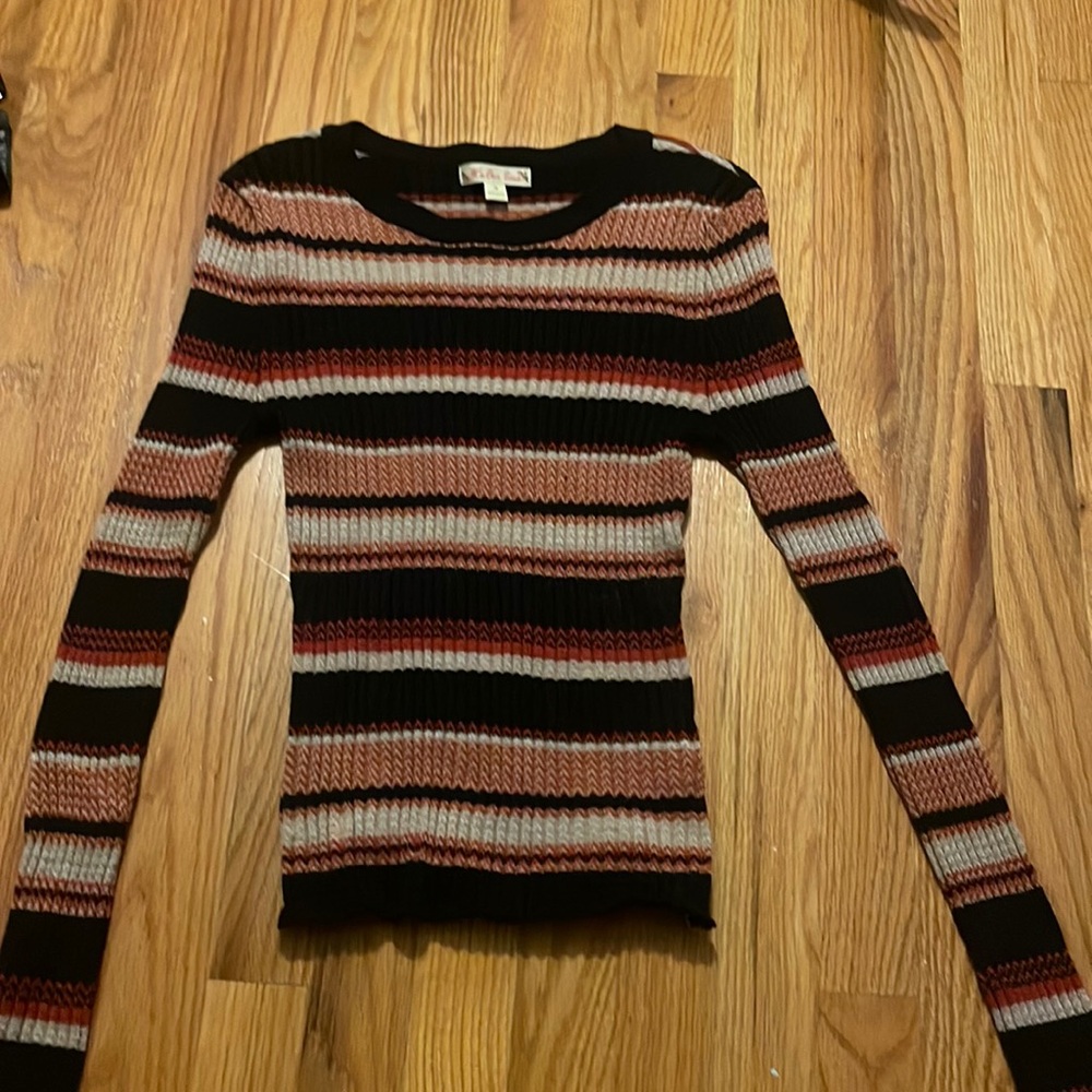 Long sleeve sweater